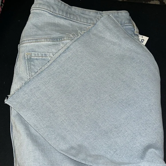 NWT Old Navy Higher High-Waisted Cut-Off Flare Jeans - Picture 3 of 8